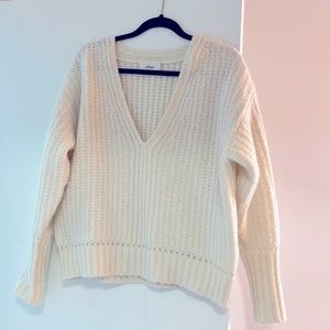 Aritzia Wilfred free sweater